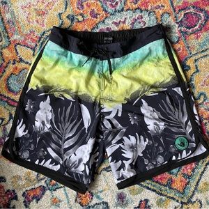 Body Glove Vapor Mens XL/36 Swim Trunks Shorts Floral Mesh Lined Stretch
